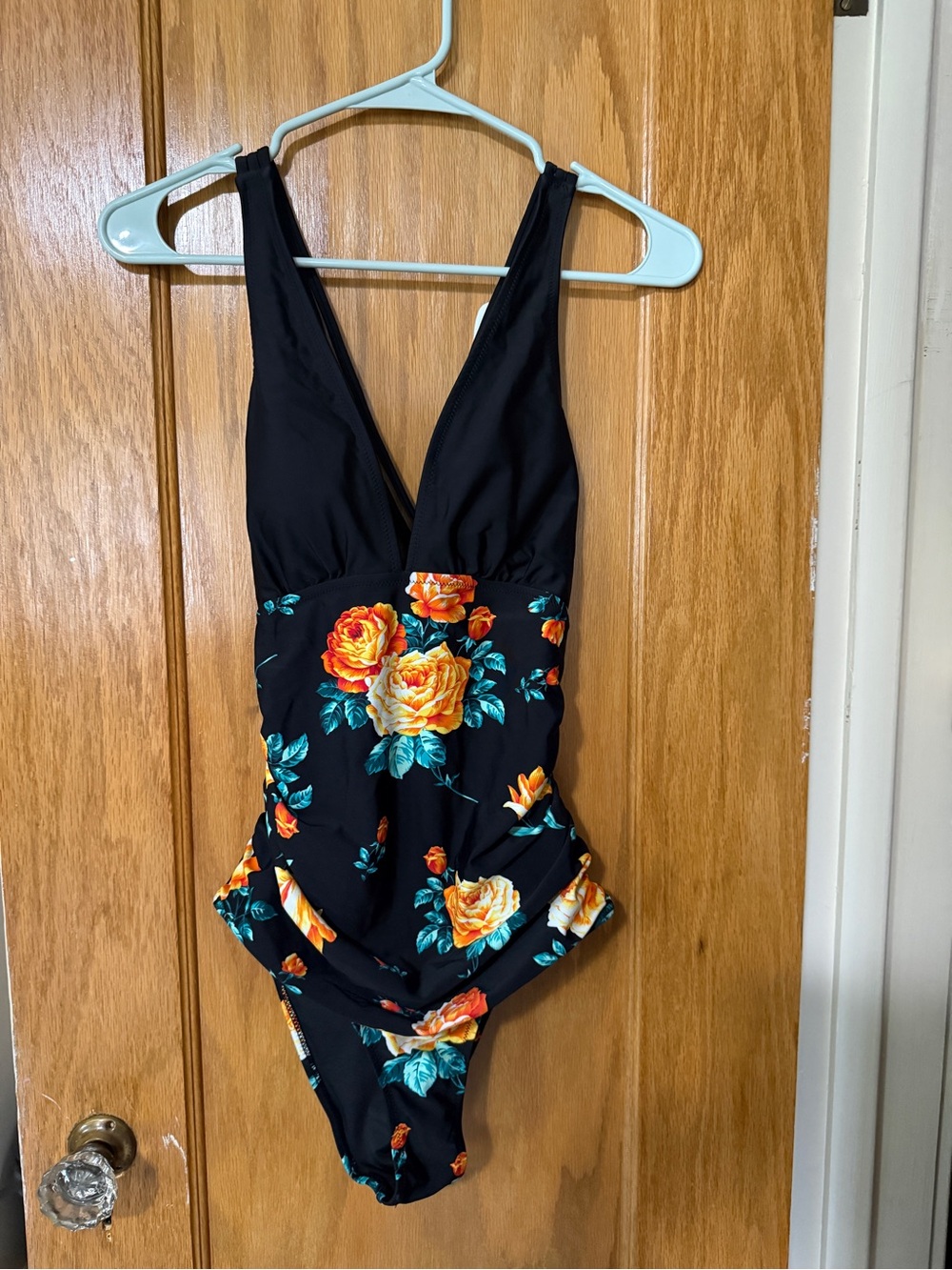NWT Cupshe Black Floral Swimsuit- Size Medium